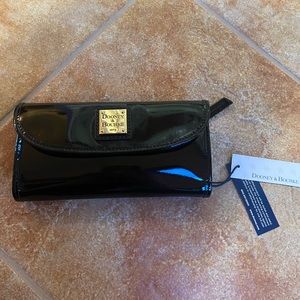 Dooney and Bourke black wallet new with tags